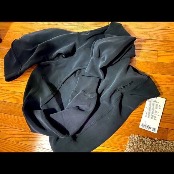 Lululemon NWT get centred black size 6 - Picture 1 of 1